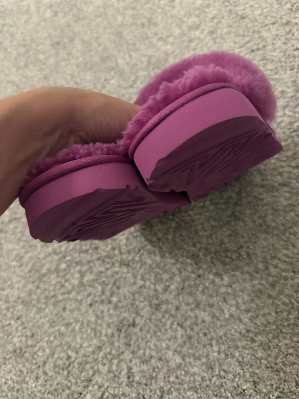 UGG new without